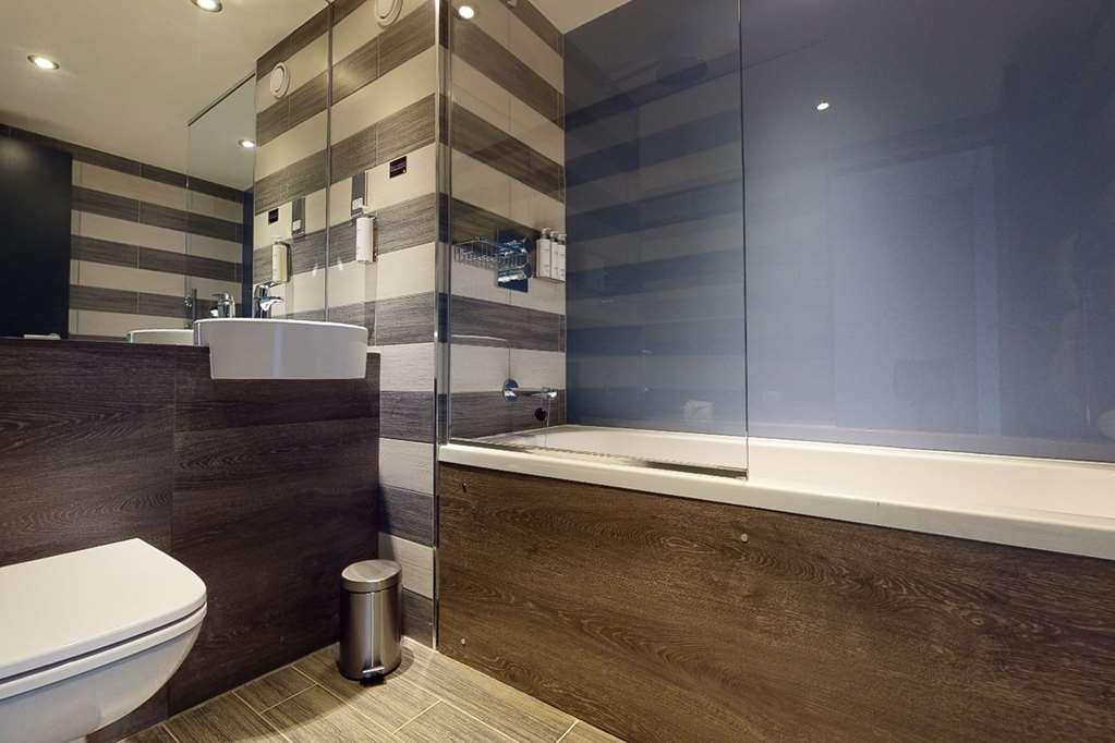 Village Hotel Единбург Номер фото